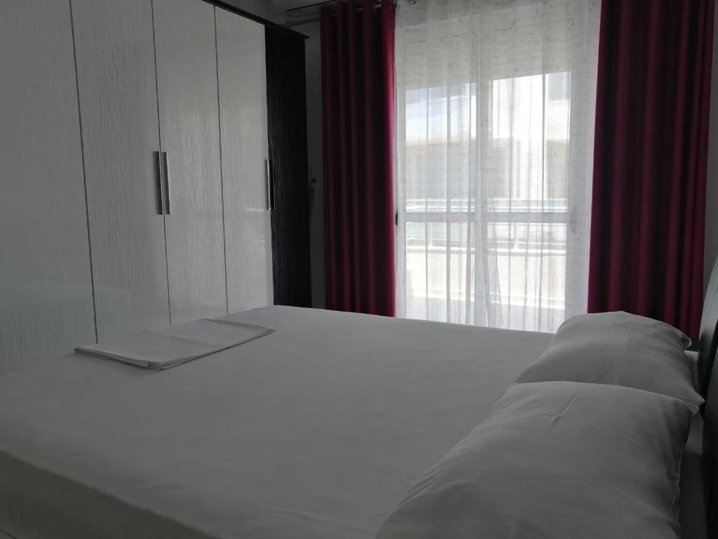 Bilal Golemi Sea View Apartment Sarande Exterior photo